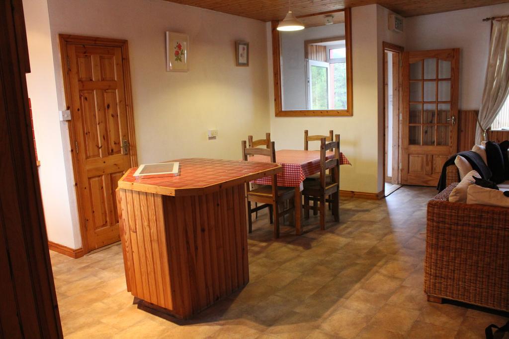 The Old School House Villa Clifden Luaran gambar